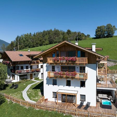Proderhof Villa Laion Buitenkant foto