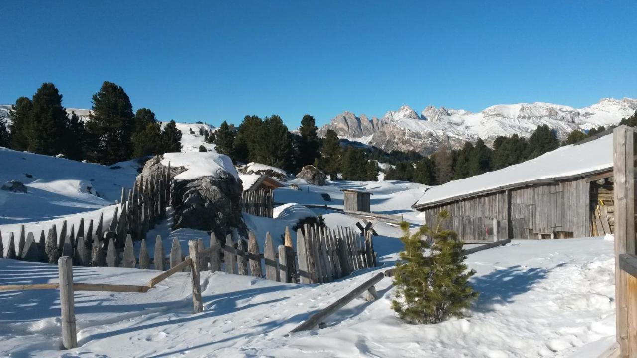 Proderhof Villa Laion Buitenkant foto