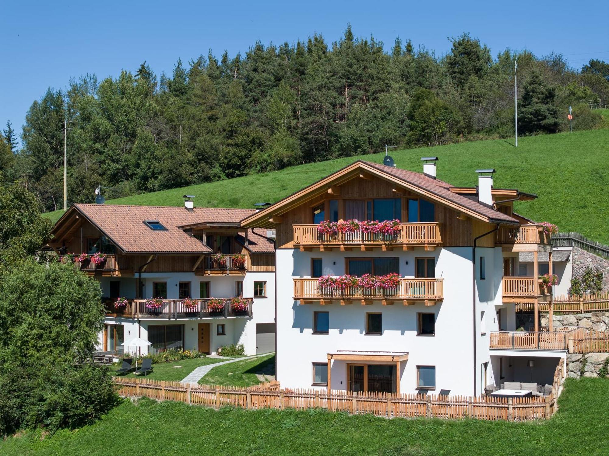 Proderhof Villa Laion Buitenkant foto