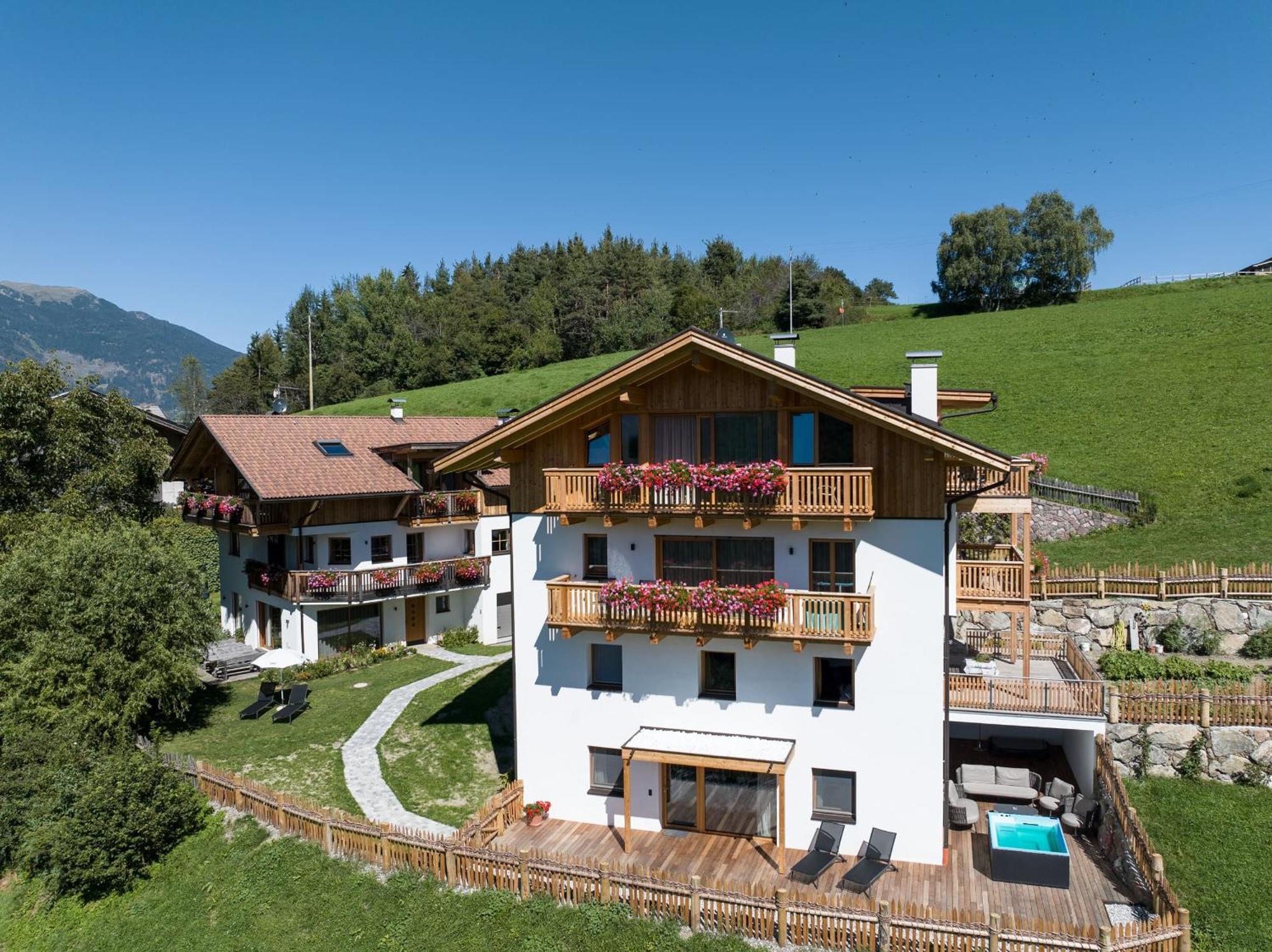 Proderhof Villa Laion Buitenkant foto
